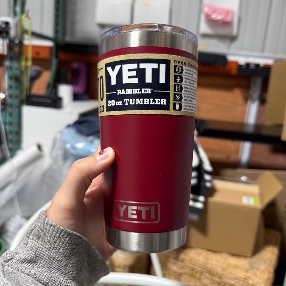 YETI Rambler 20 oz Tumbler- Travel Cup/Mug - Harvest Red